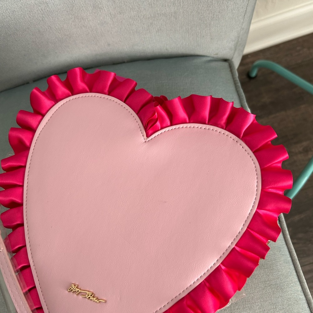 Betsey Johnson Heart Shaped Pink and Red Crossbody Bag with Roses CL - Picture 6 of 6
